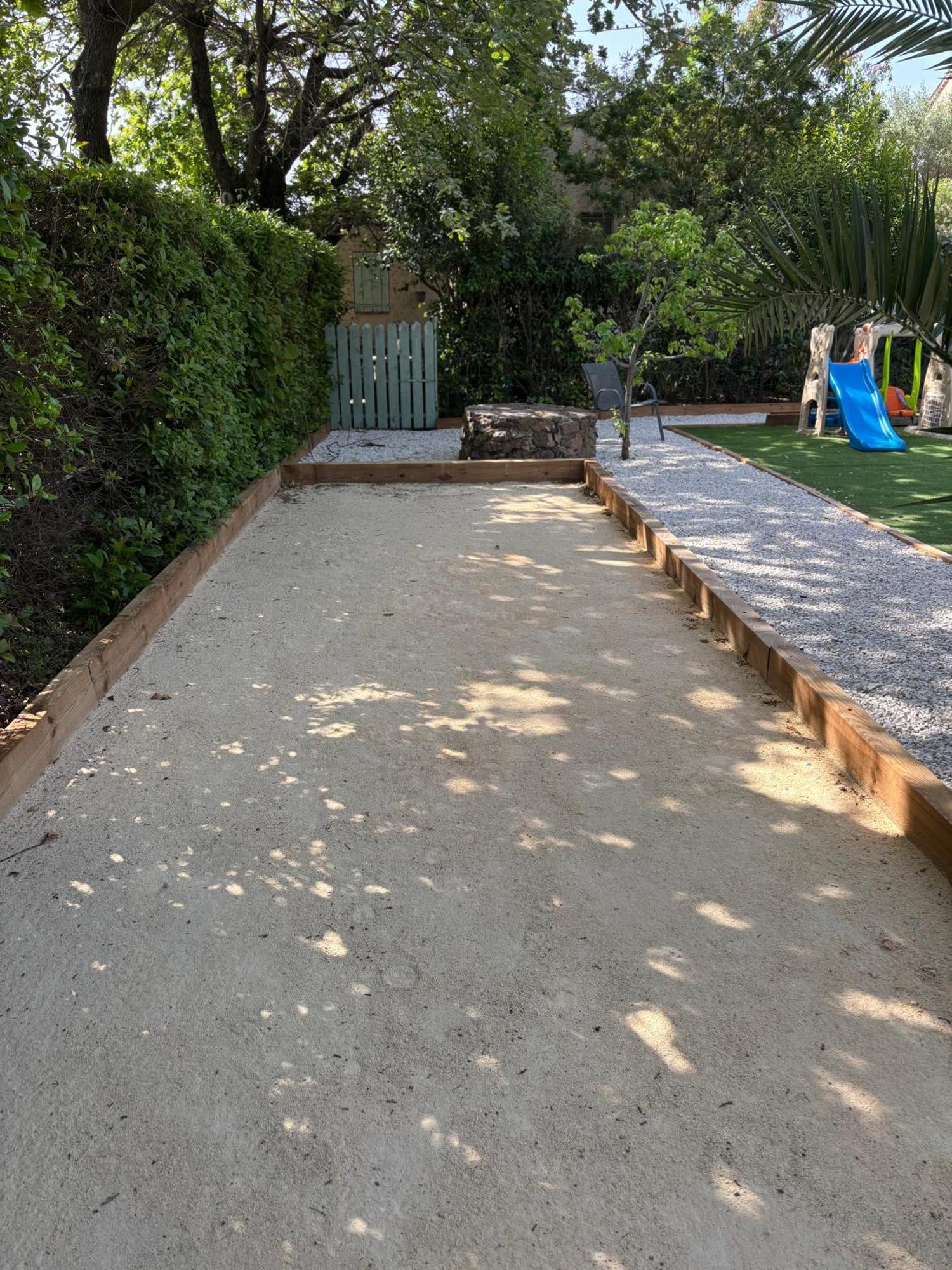 La Cigaliere 1 Charmant T1 Bis Avec Terrasse Dans Villa Sollies-Ville Luaran gambar